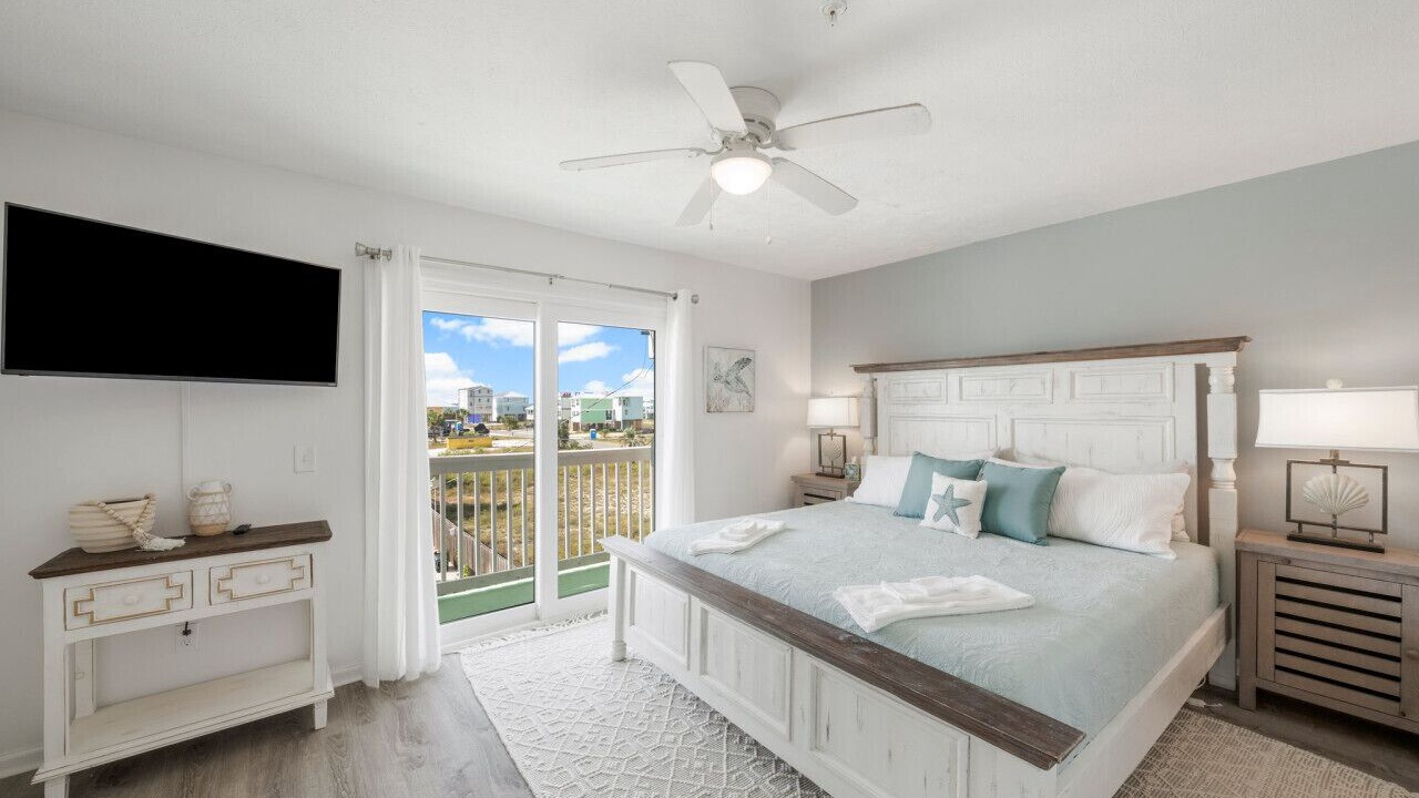 Photo of Bedroom in Mexico Beach