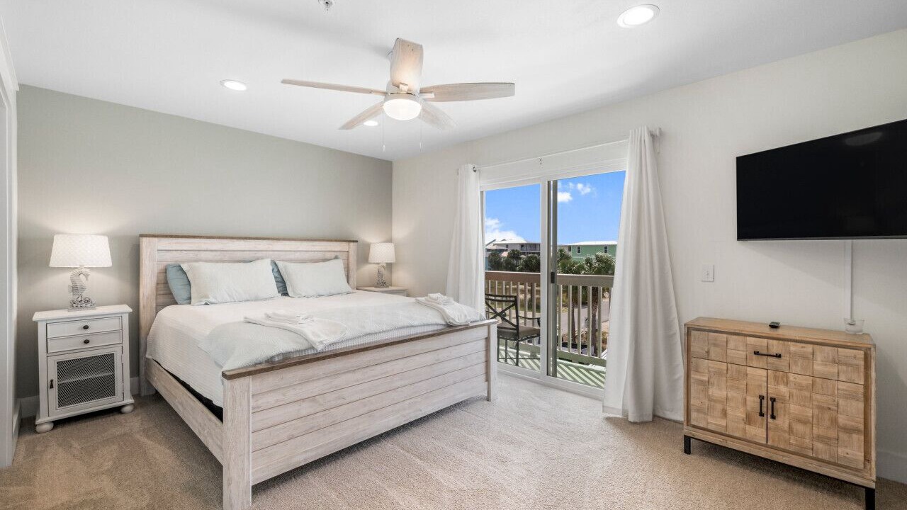 Photo of Bedroom in Mexico Beach
