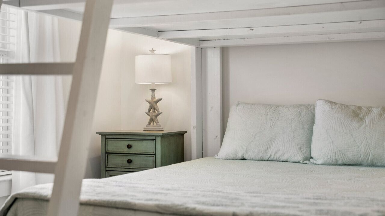 Photo of Bedroom in Mexico Beach