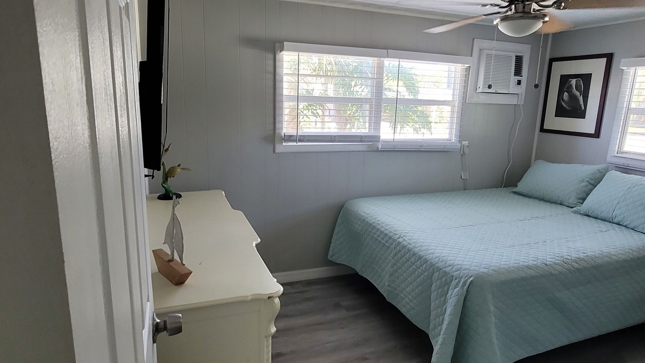 Photo of Bedroom in Weeki Wachee Gardens