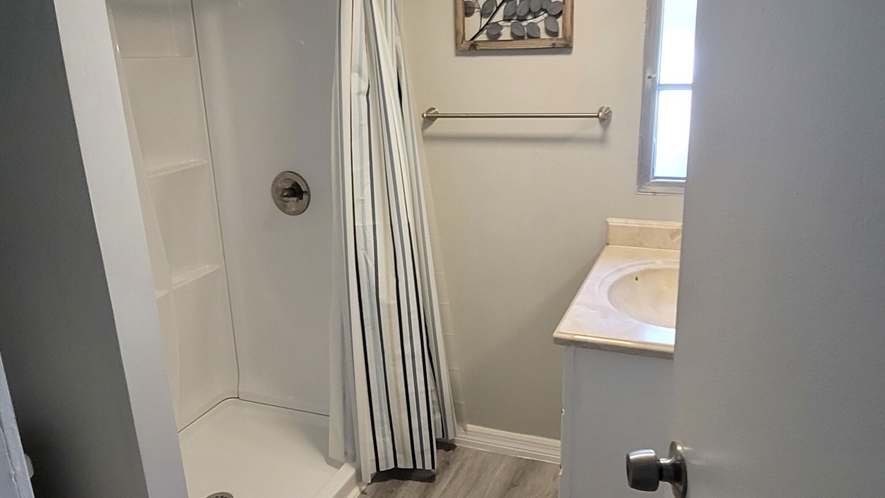 Photo of Bathroom in Weeki Wachee Gardens