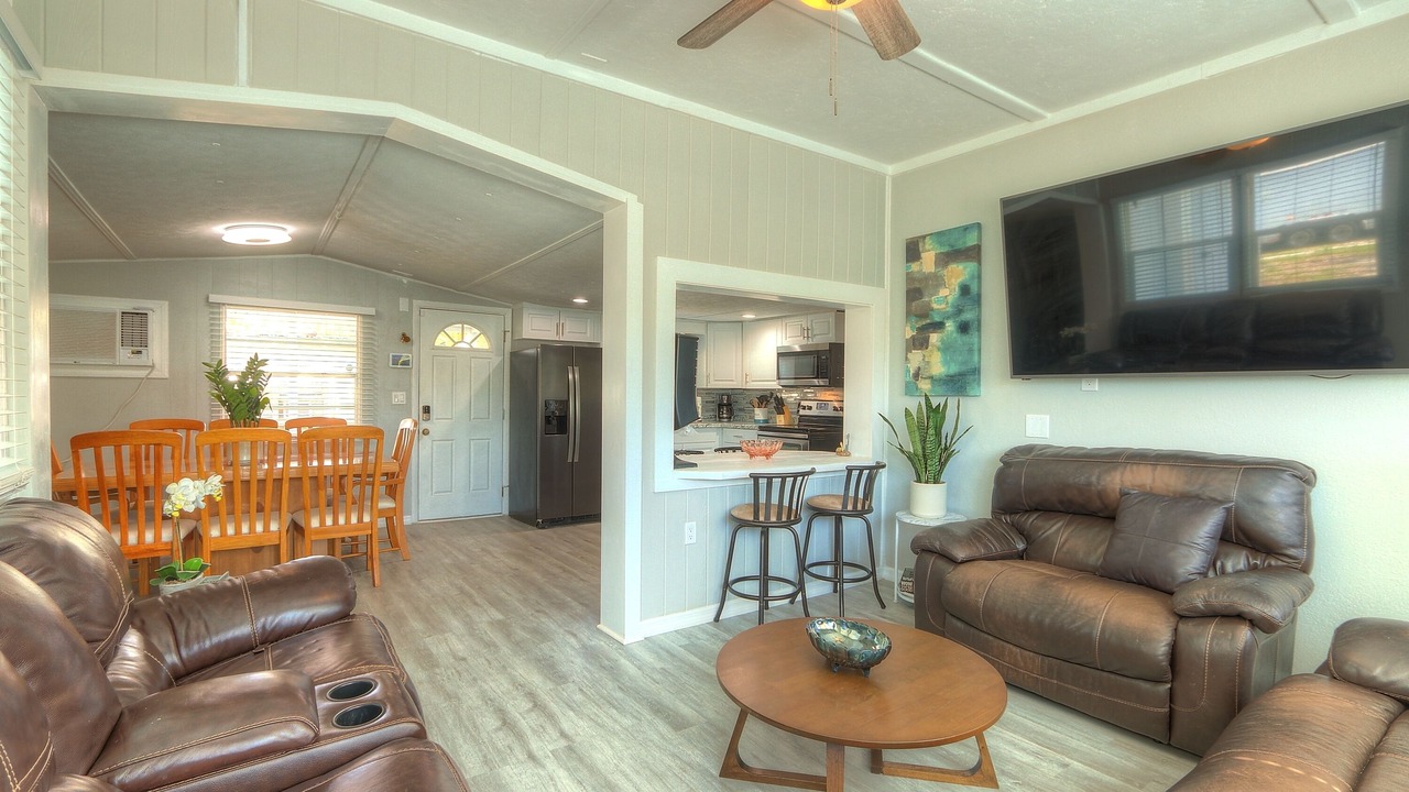 Photo of Livingroom in Weeki Wachee Gardens