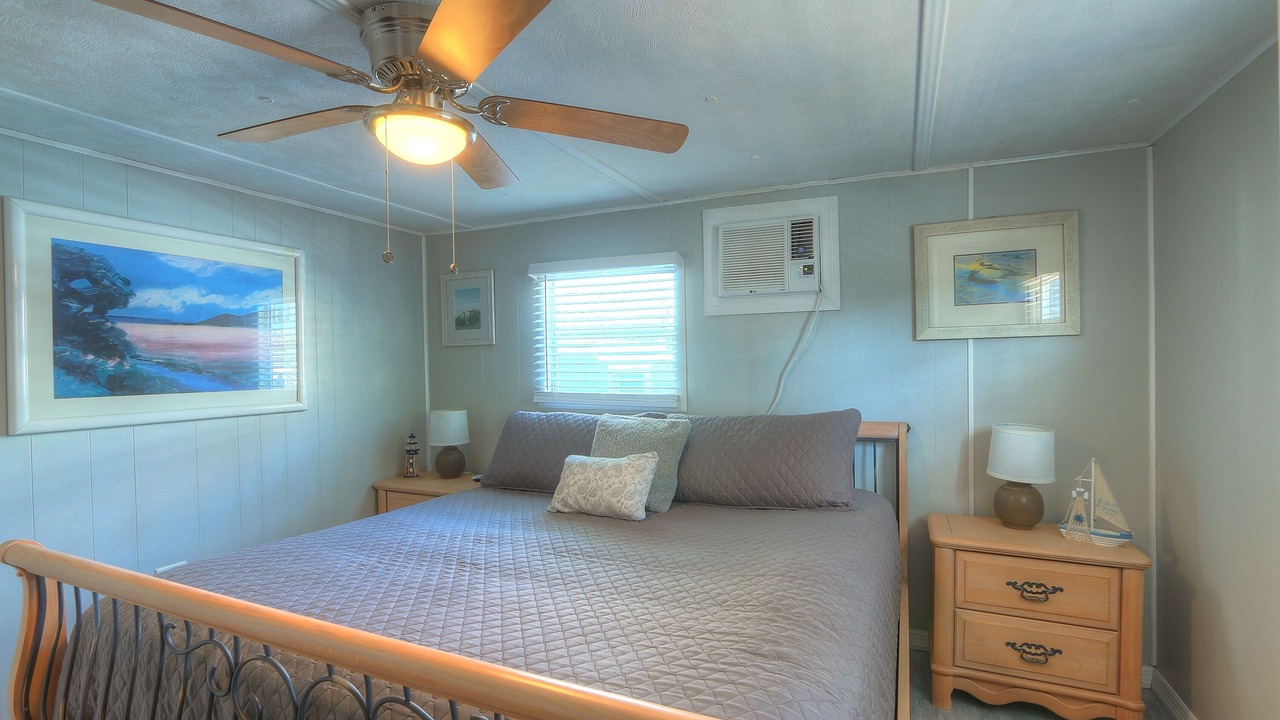 Photo of Bedroom in Weeki Wachee Gardens