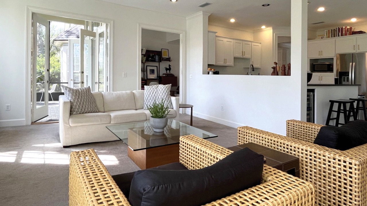 Photo of Livingroom in Palm Valley
