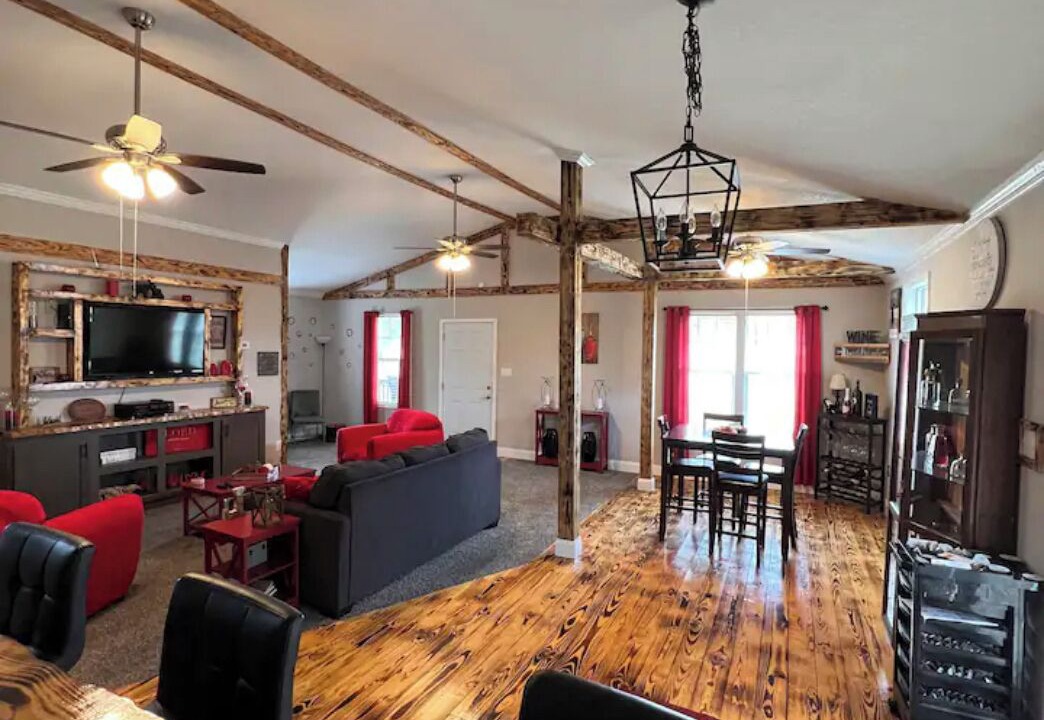 Photo of Livingroom in Moultrie