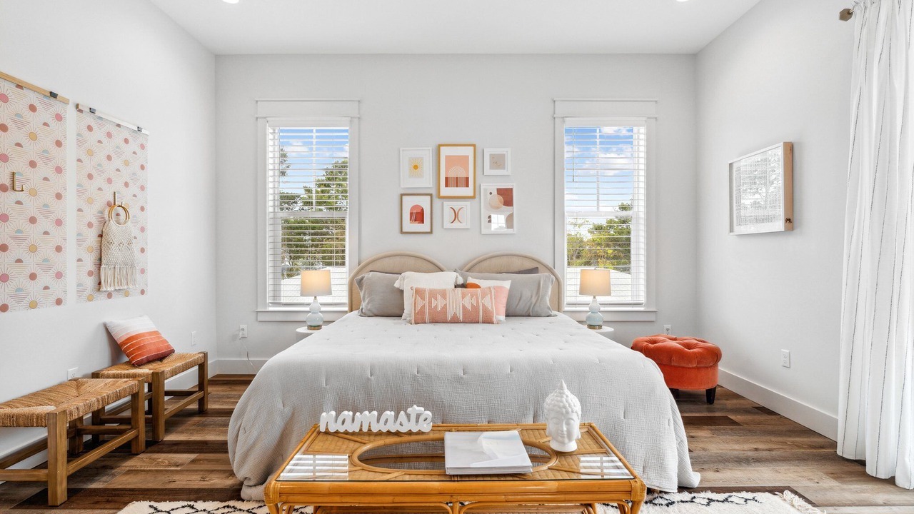 Photo of Bedroom in Gulfview Heights