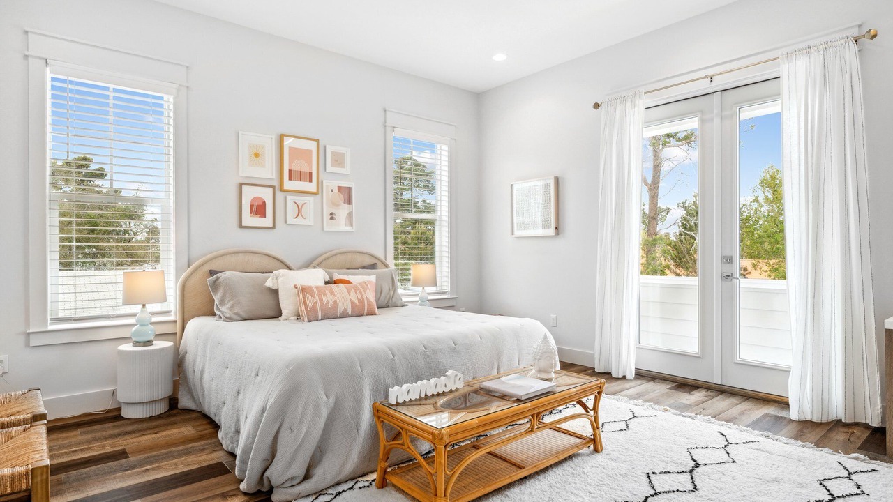 Photo of Bedroom in Gulfview Heights