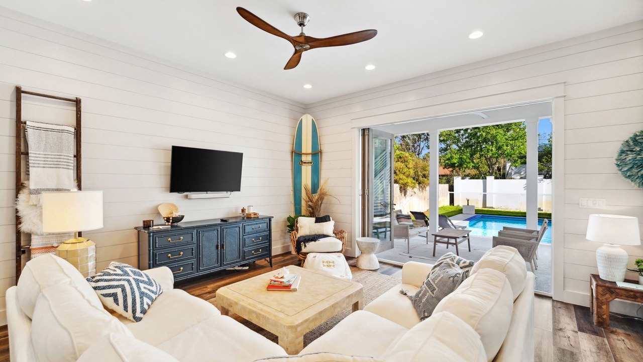 Photo of Livingroom in Gulfview Heights
