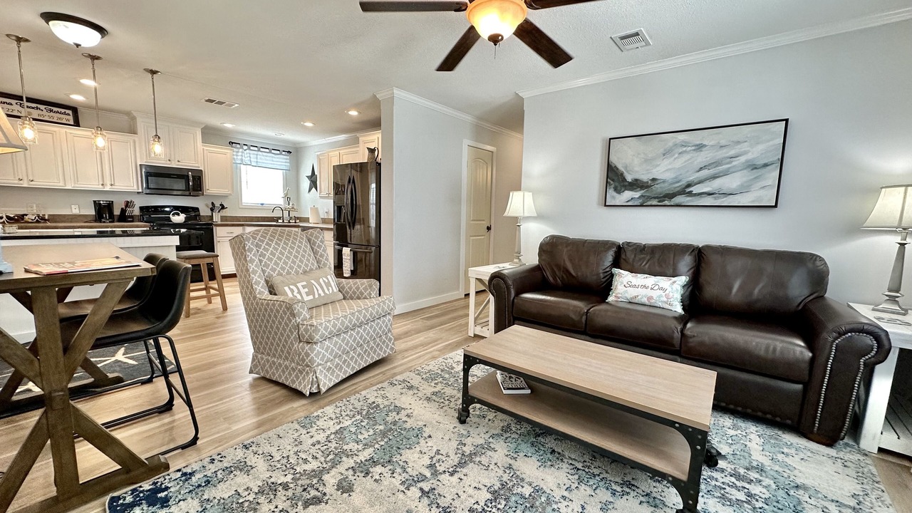 Photo of Livingroom in Laguna Beach Estates