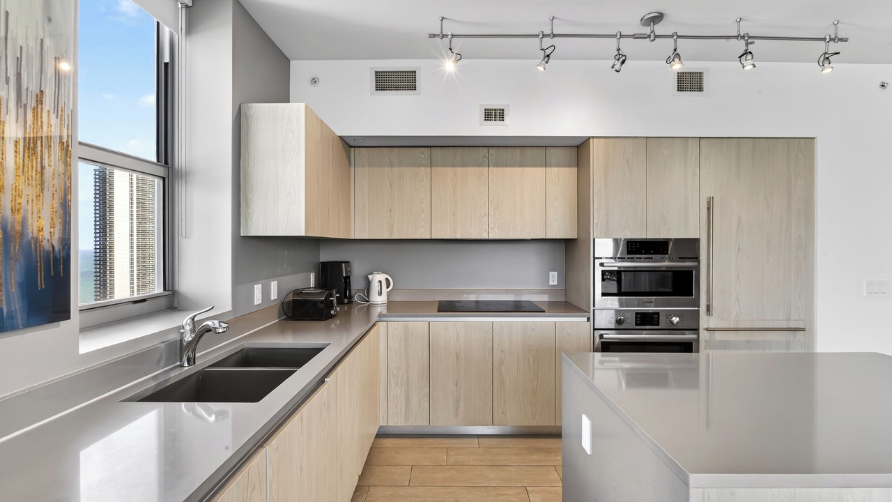Photo of Kitchen in Hollywood South Central Beach