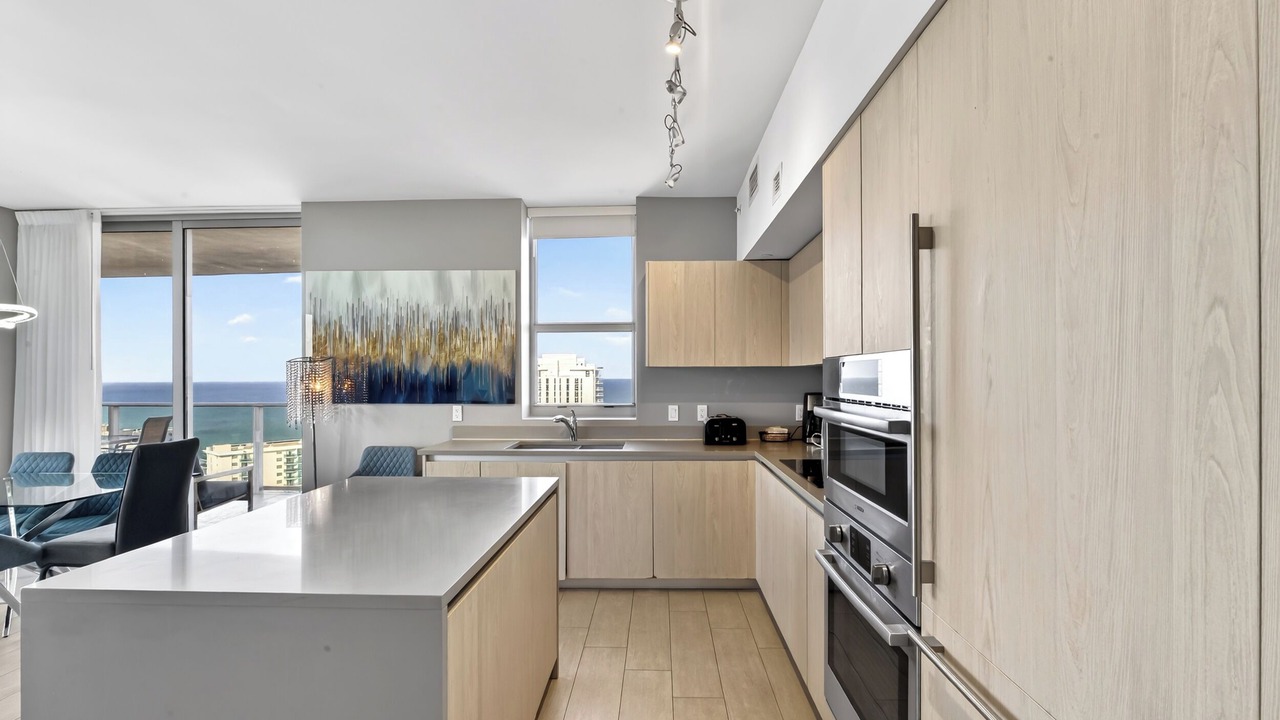 Photo of Kitchen in Hollywood South Central Beach