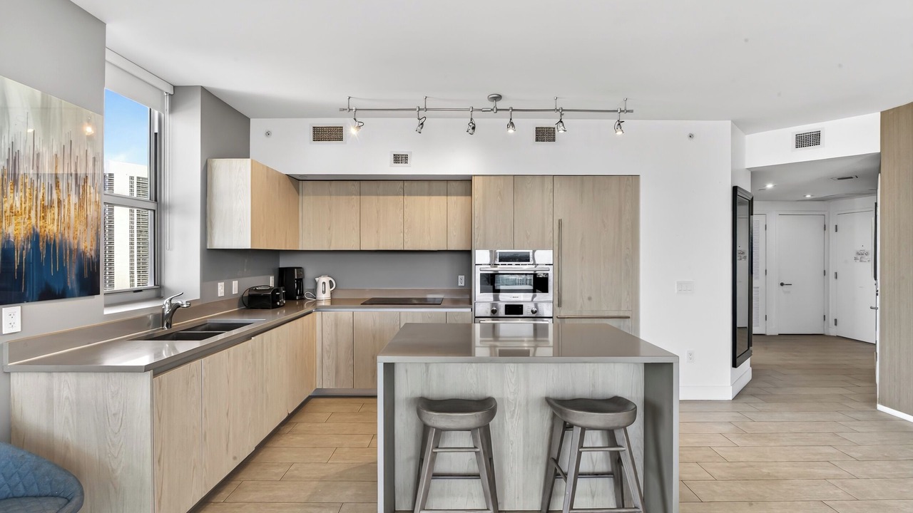 Photo of Kitchen in Hollywood South Central Beach