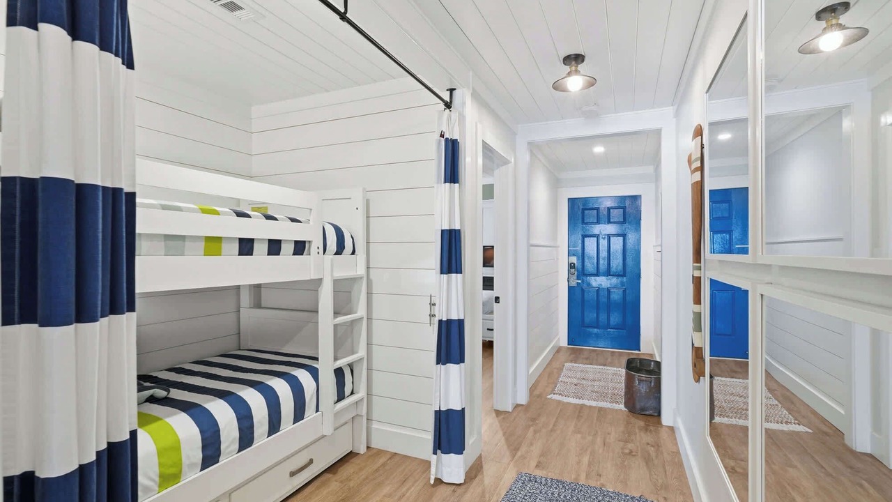 Photo of Bedroom in Seagrove Beach