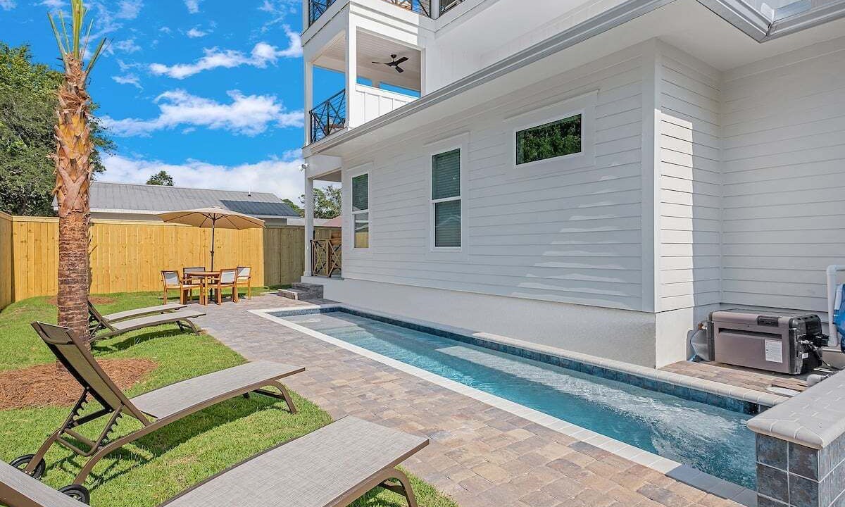 Photo of Outdoor in Gulfview Heights