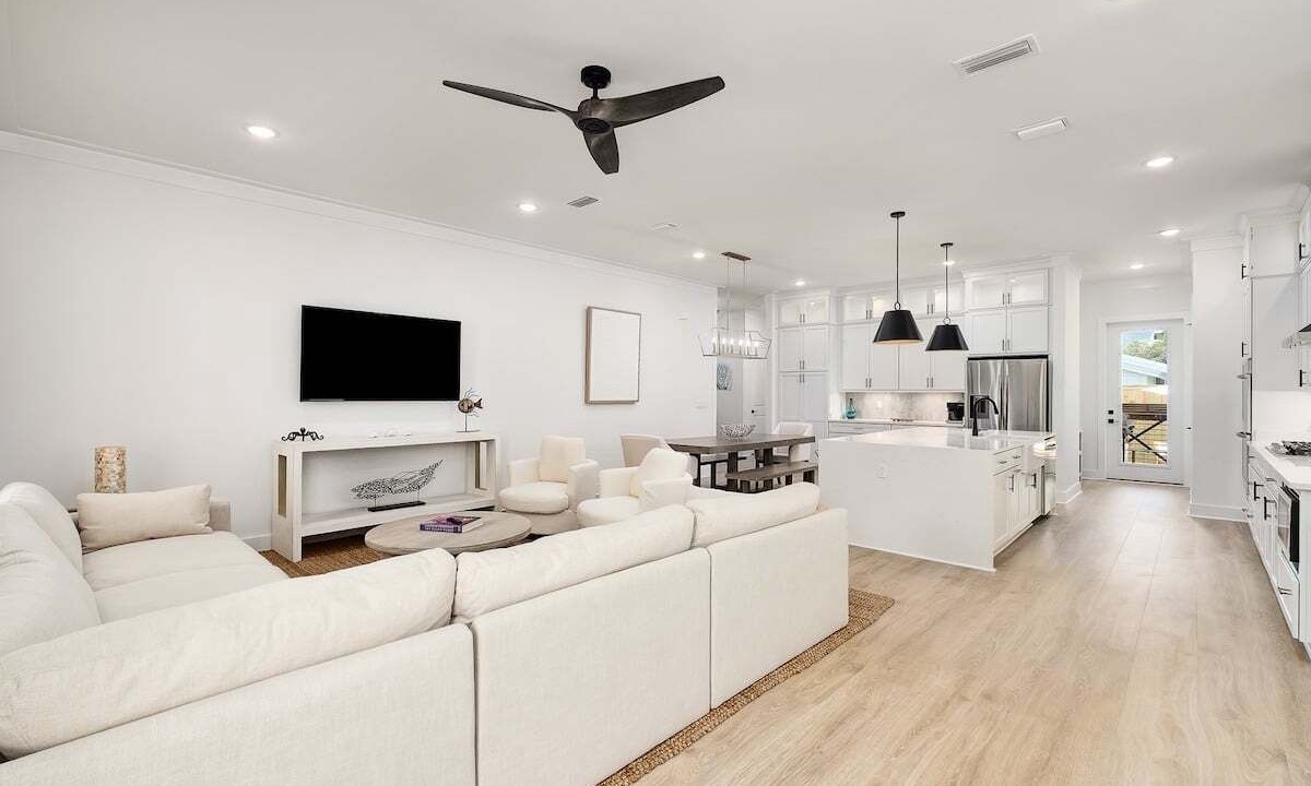 Photo of Livingroom in Gulfview Heights
