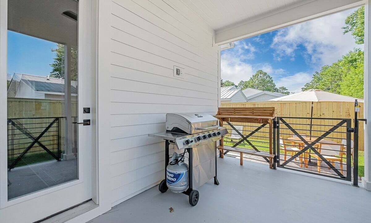 Photo of Patio Balcony in Gulfview Heights