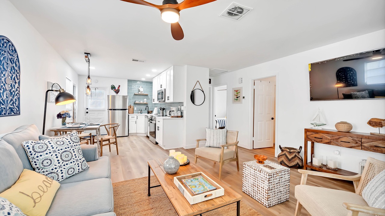 Photo of Livingroom in Whitney Beach