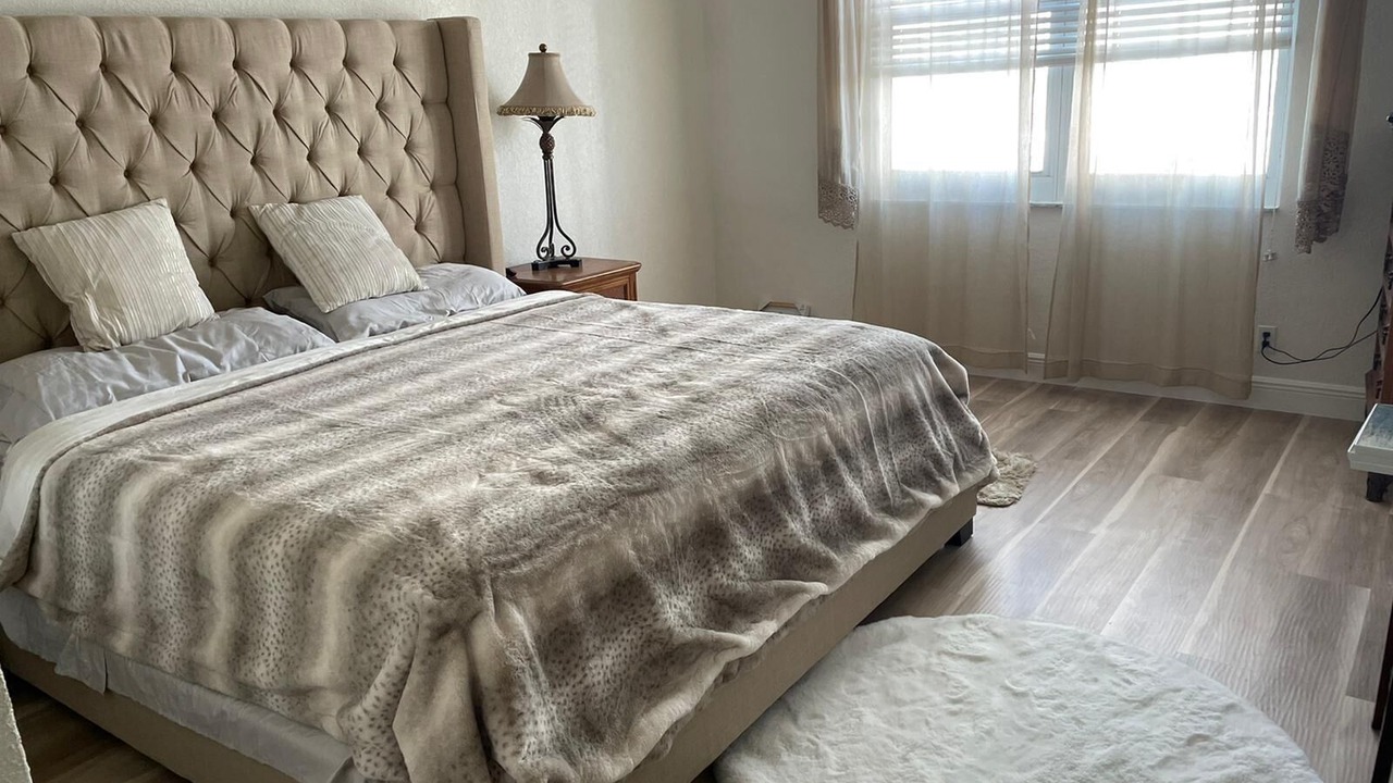 Photo of Bedroom in Hollywood South Central Beach