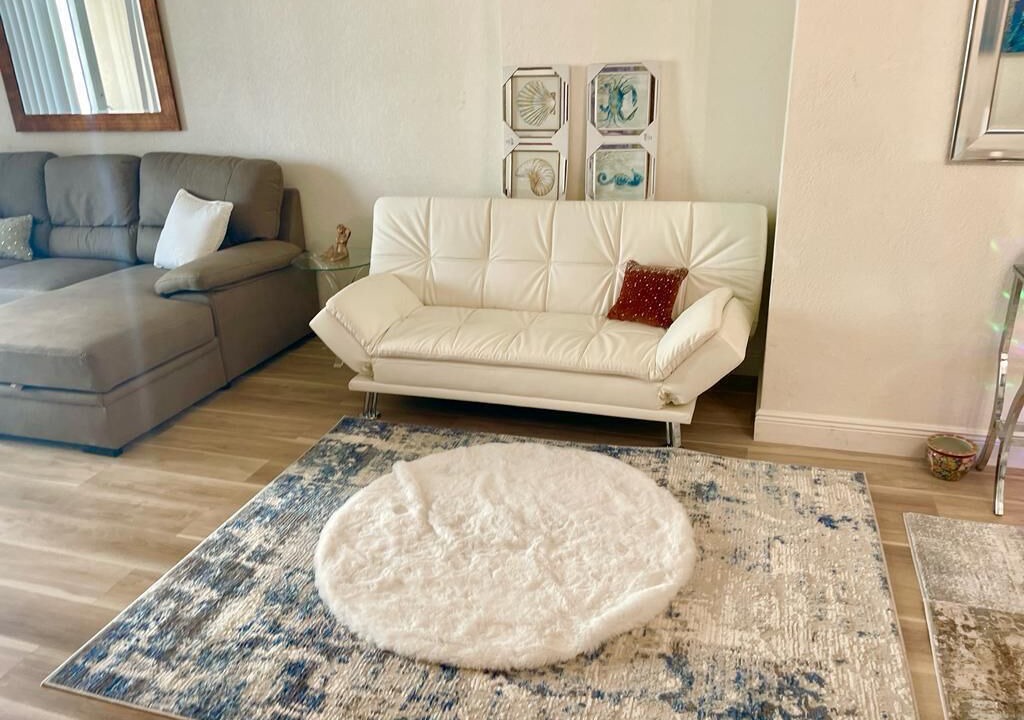 Photo of Livingroom in Hollywood South Central Beach