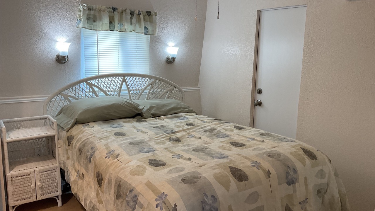 Photo of Bedroom in Bradenton Beach