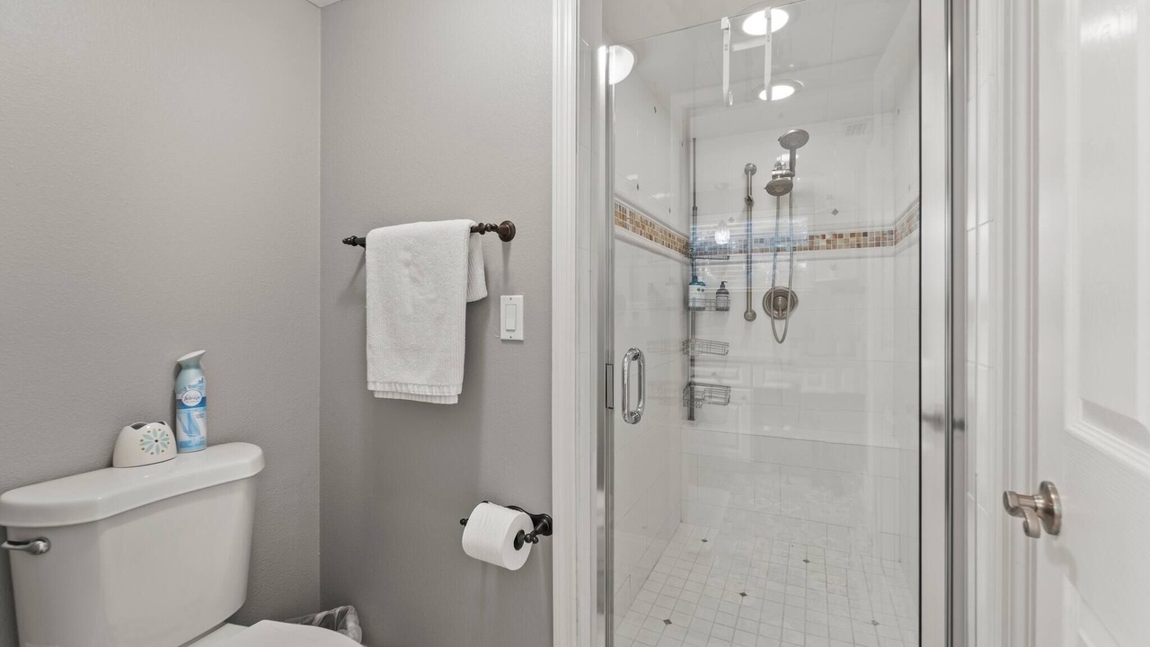 Photo of Bathroom in Seminole