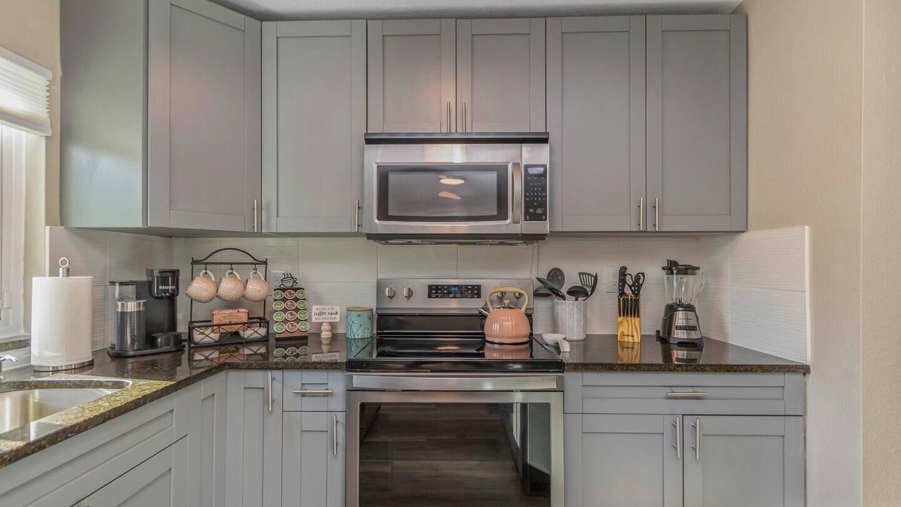 Photo of Kitchen in Bearss Plaza