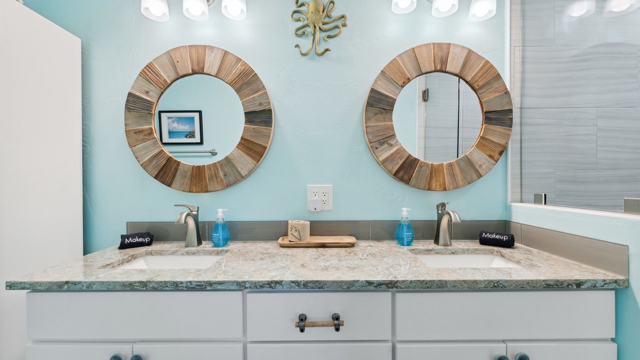 Photo of Bathroom in Holiday Isle