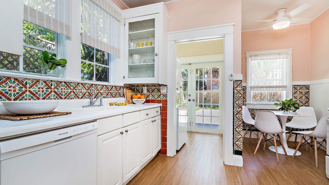 Photo of Kitchen in Flamingo Parks