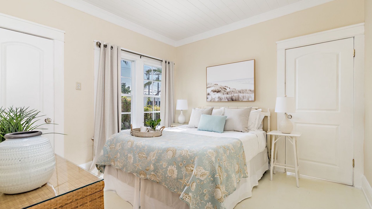 Photo of Bedroom in Flamingo Parks