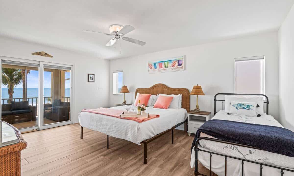 Photo of Bedroom in Redington Beach