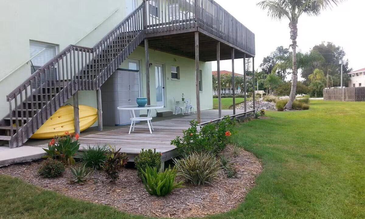 Photo of Patio Balcony in Laurel