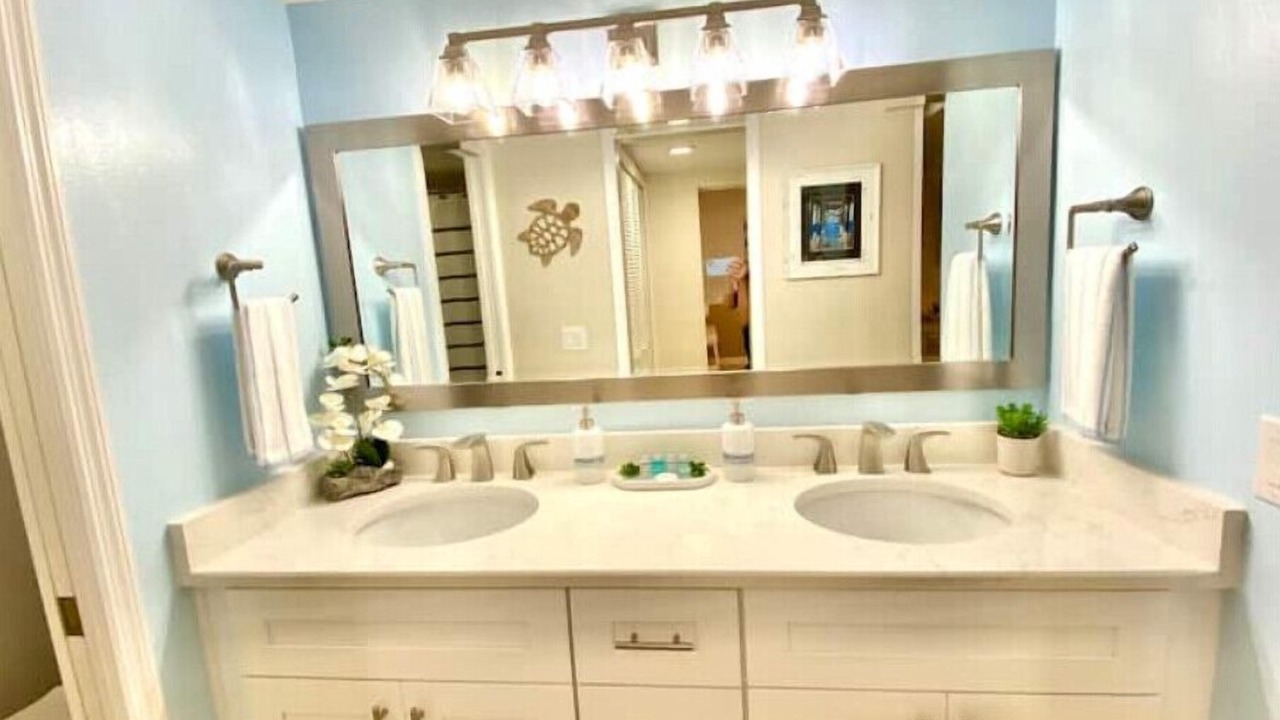 Photo of Bathroom in Port Canaveral