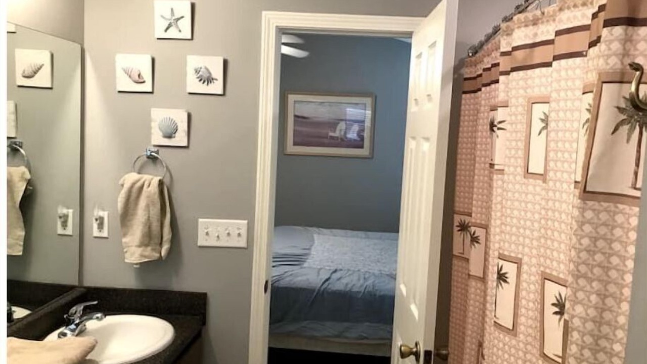 Photo of Bathroom in Kingsland