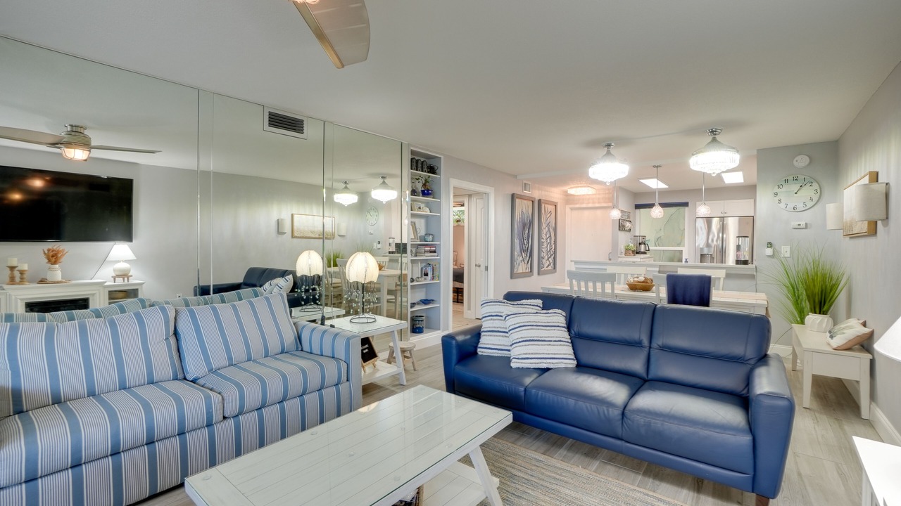 Photo of Livingroom in Redington Beach
