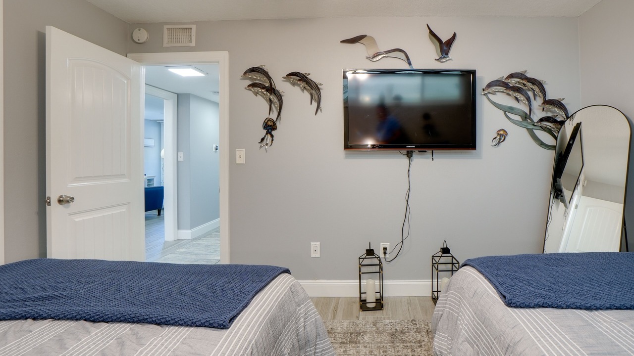 Photo of Bedroom in Redington Beach