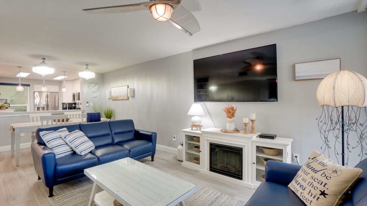 Photo of Livingroom in Redington Beach