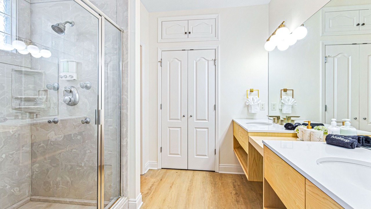 Photo of Bathroom in Gulf Vista