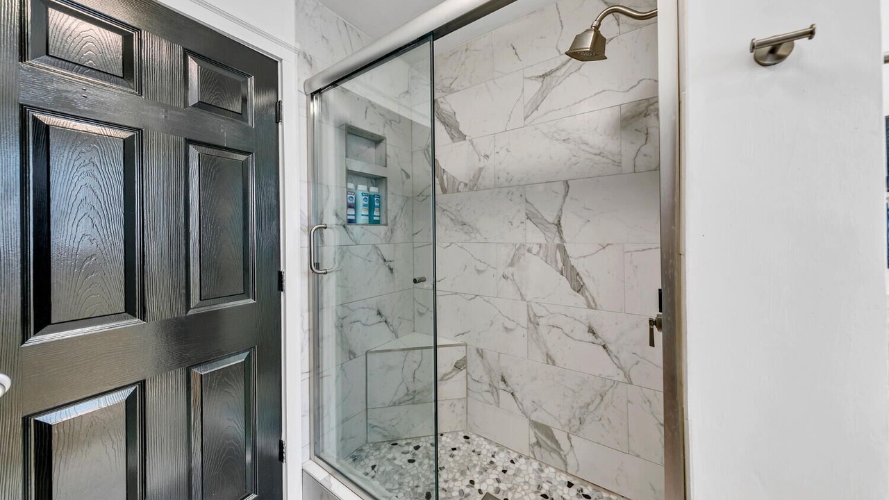 Photo of Bathroom in Gulfview Heights