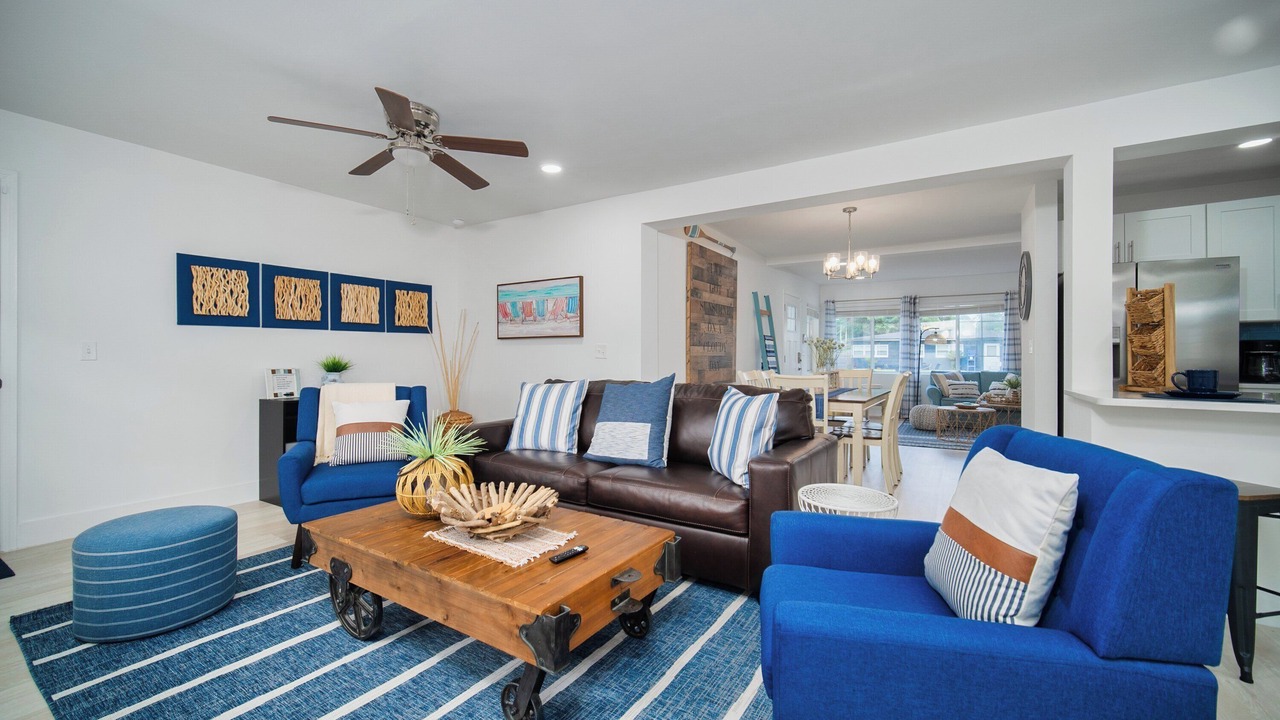 Photo of Livingroom in Jacksonville Beach