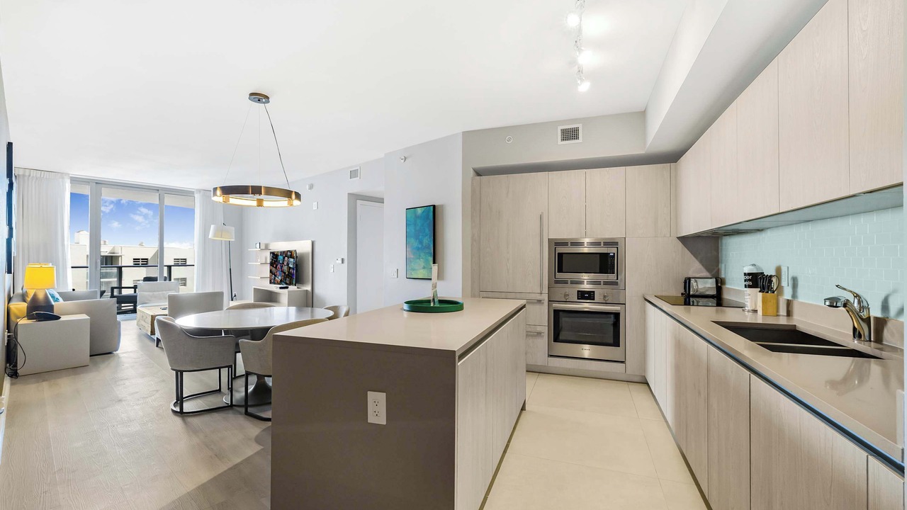 Photo of Kitchen in Hollywood South Central Beach