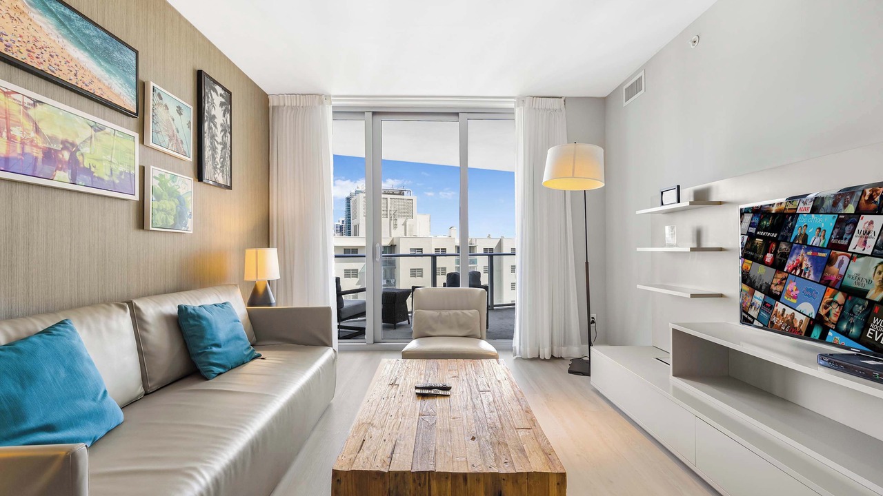 Photo of Livingroom in Hollywood South Central Beach