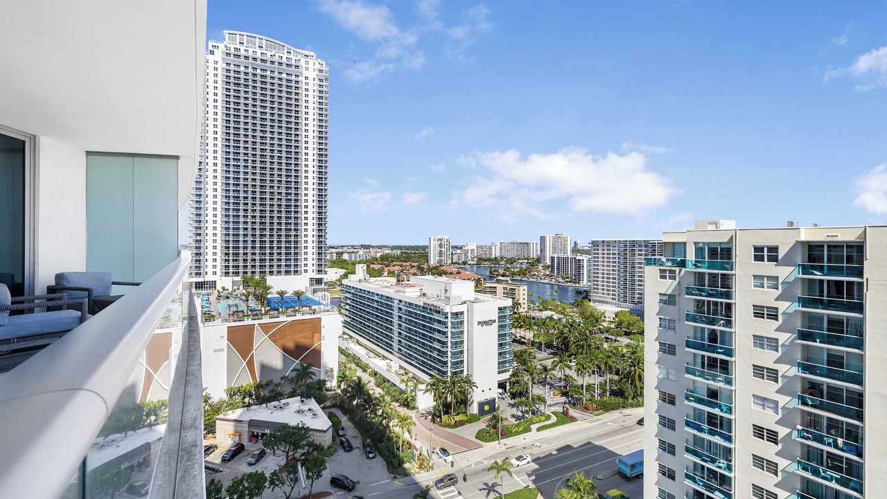 Photo of Outdoor in Hollywood South Central Beach