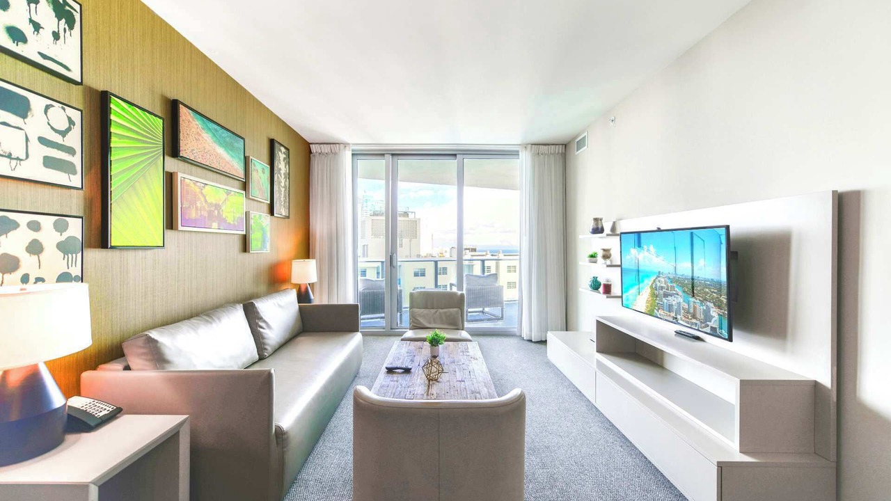 Photo of Livingroom in Hollywood South Central Beach