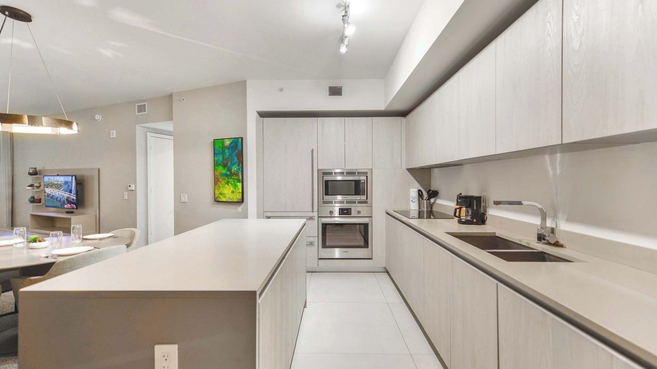 Photo of Kitchen in Hollywood South Central Beach