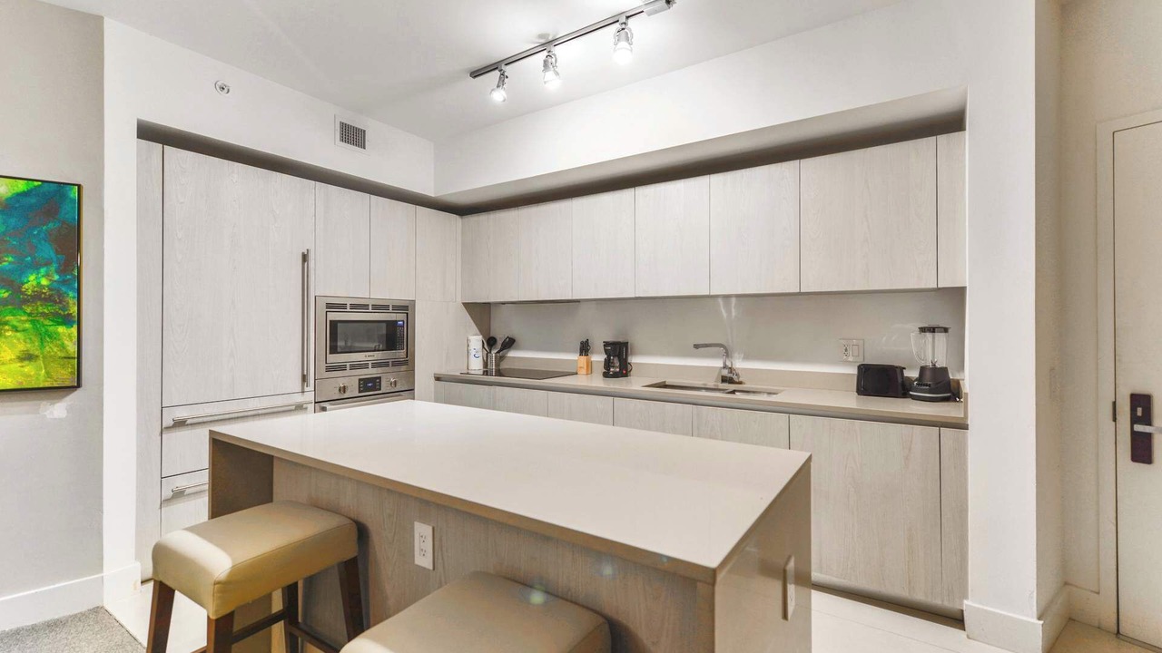Photo of Kitchen in Hollywood South Central Beach