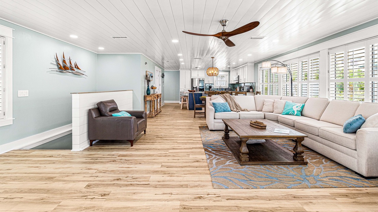 Photo of Bedroom in Miramar Beach