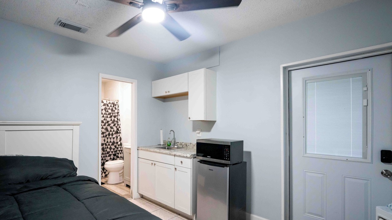 Photo of Bedroom in Boggy Creek