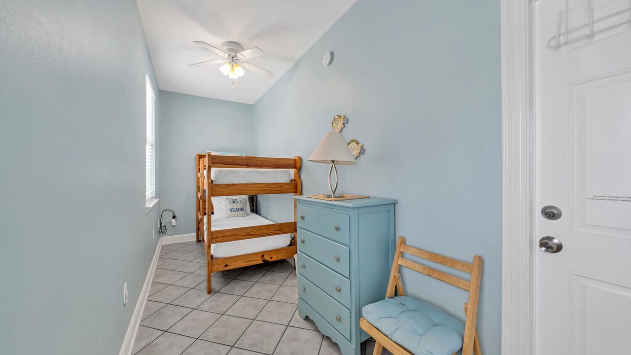 Photo of Bedroom in Clipper Cove