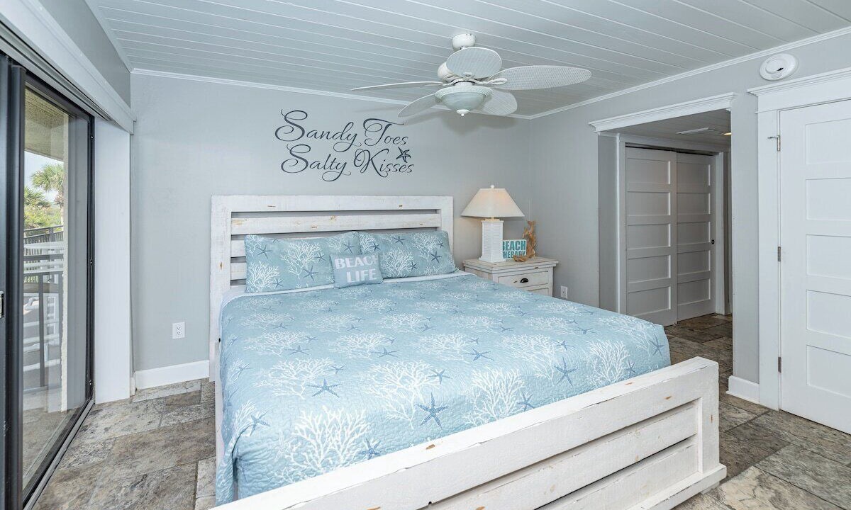 Photo of Bedroom in Crescent Beach
