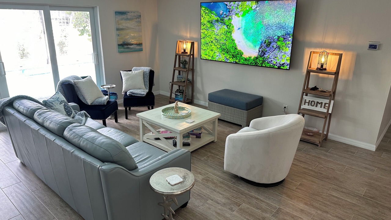Photo of Livingroom in Central Naples